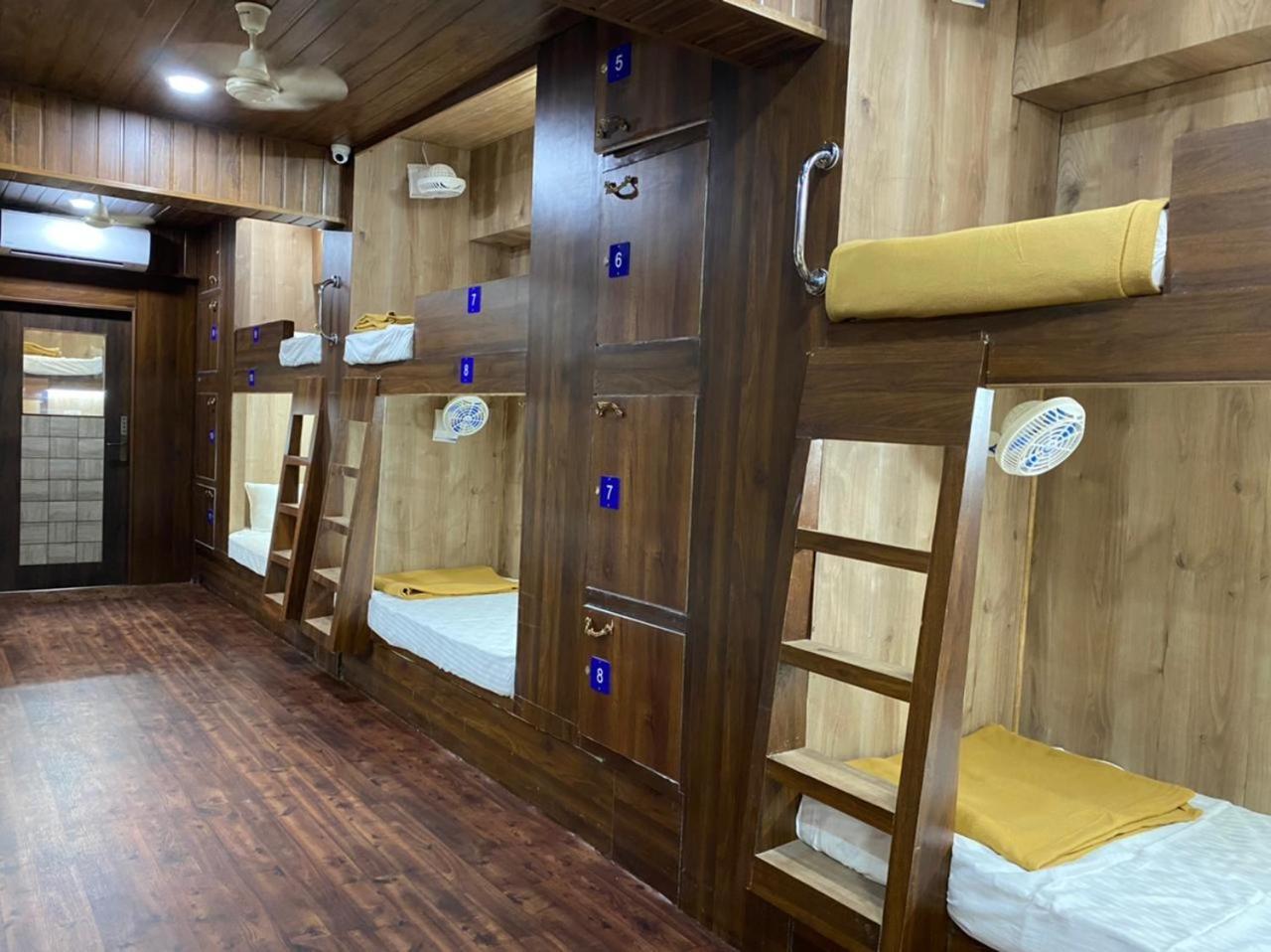 City Stay Deluxe Ac Dormitory Маргао Экстерьер фото